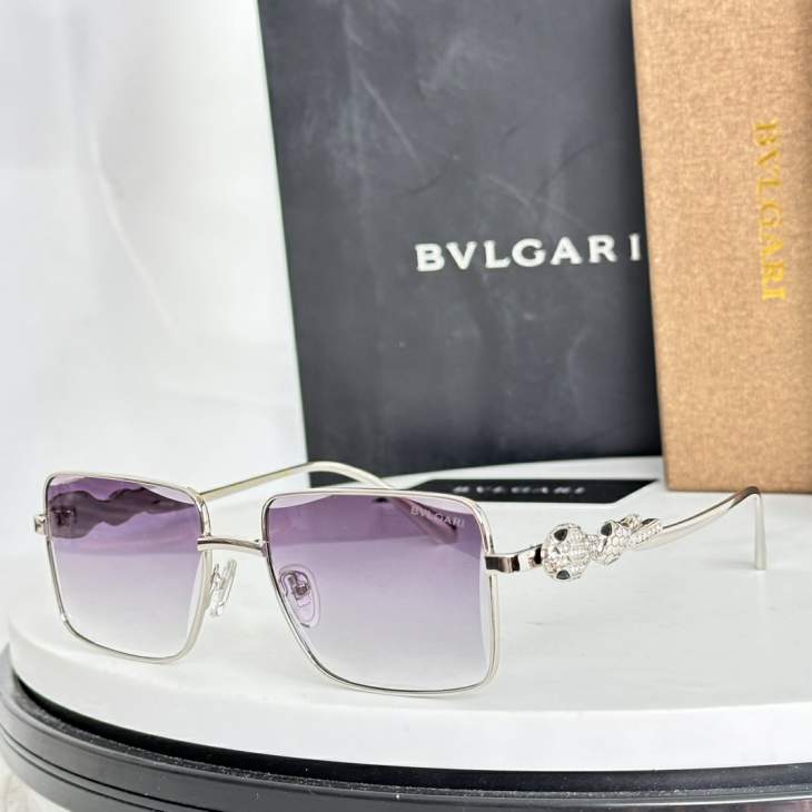 Picture of Bvlgari Sunglasses _SKUfw77644010fw